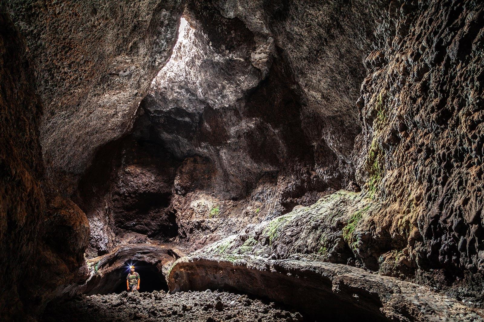 Centro de Interpretación de Cavidades Volcánicas Caños de Fuego Cueva Las Palomas - Centros de interpretación de La Palma